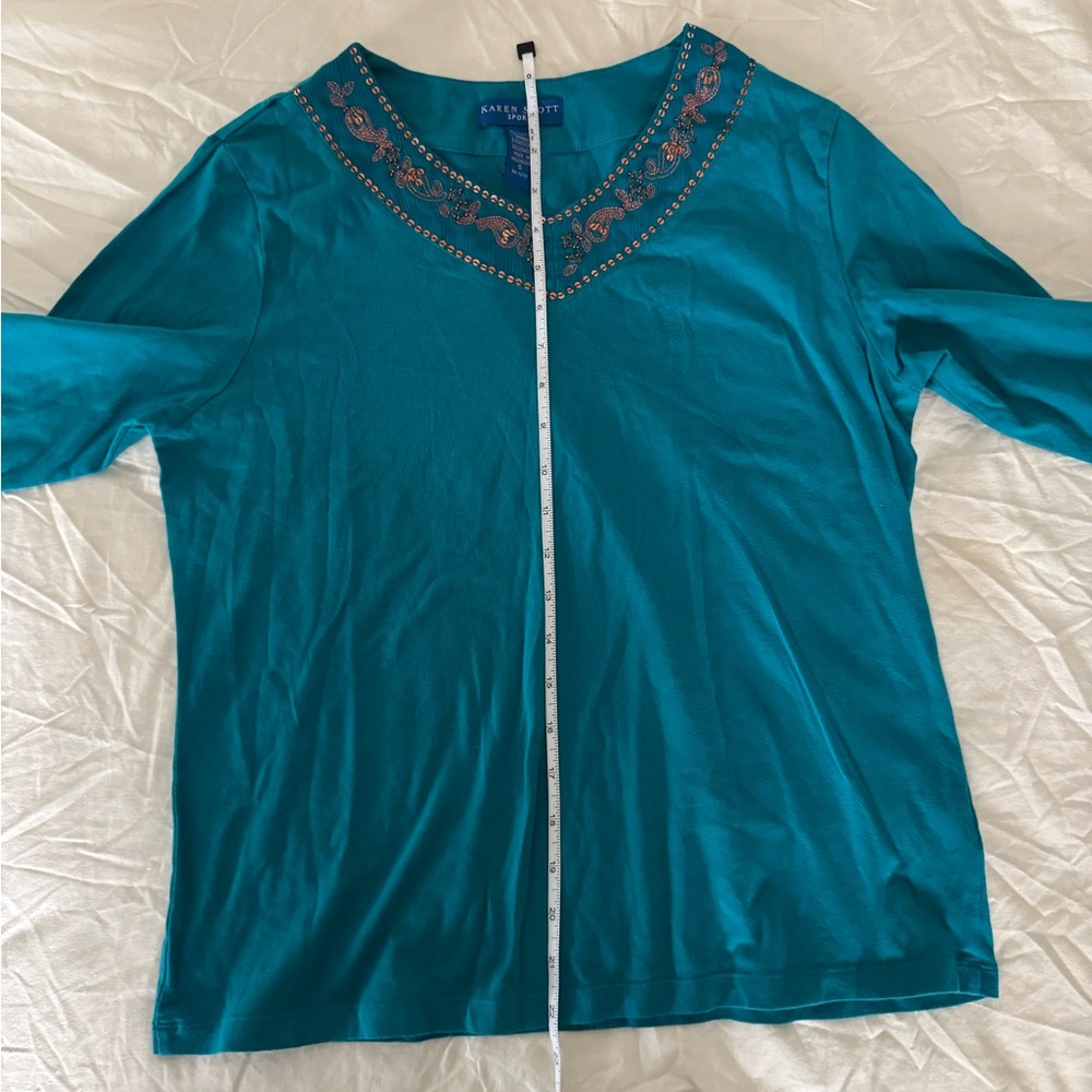 Embroidered Top - Picture 4 of 6